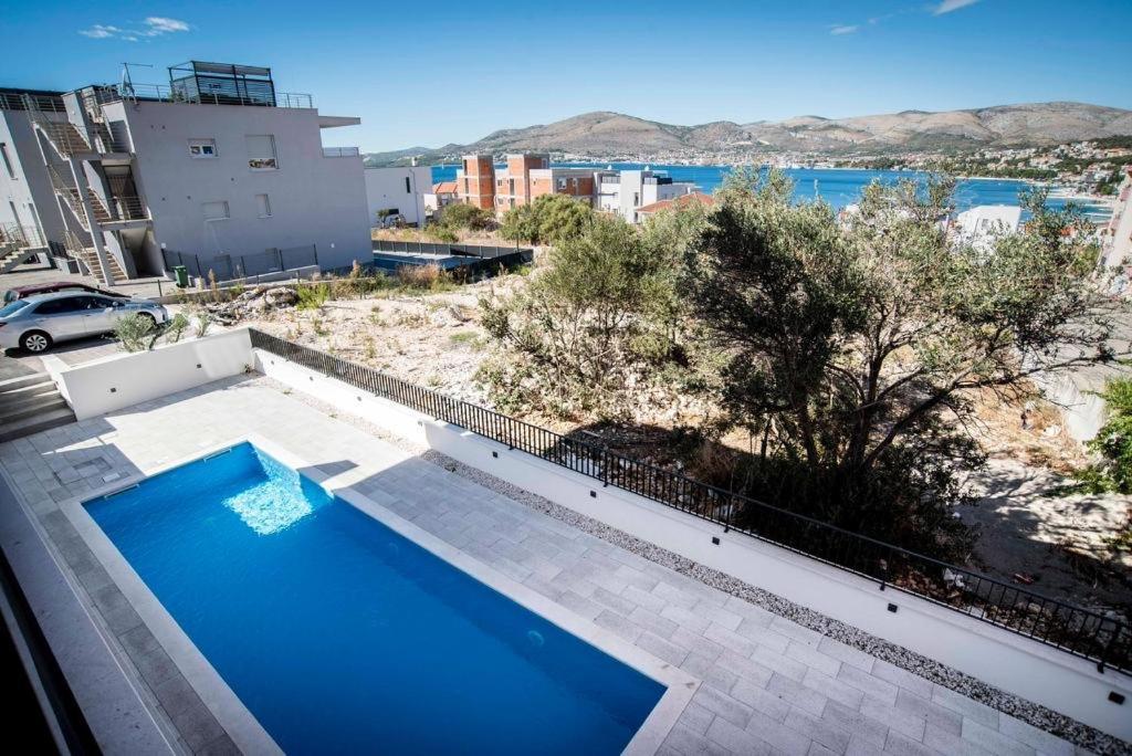 Penthouse Oceanview Apartman *